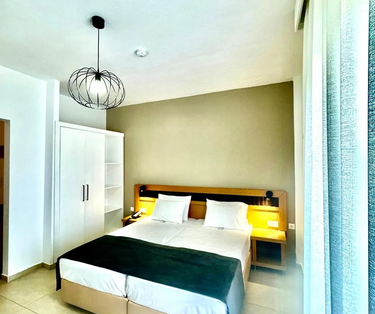 Sarantis Hotel Hanioti