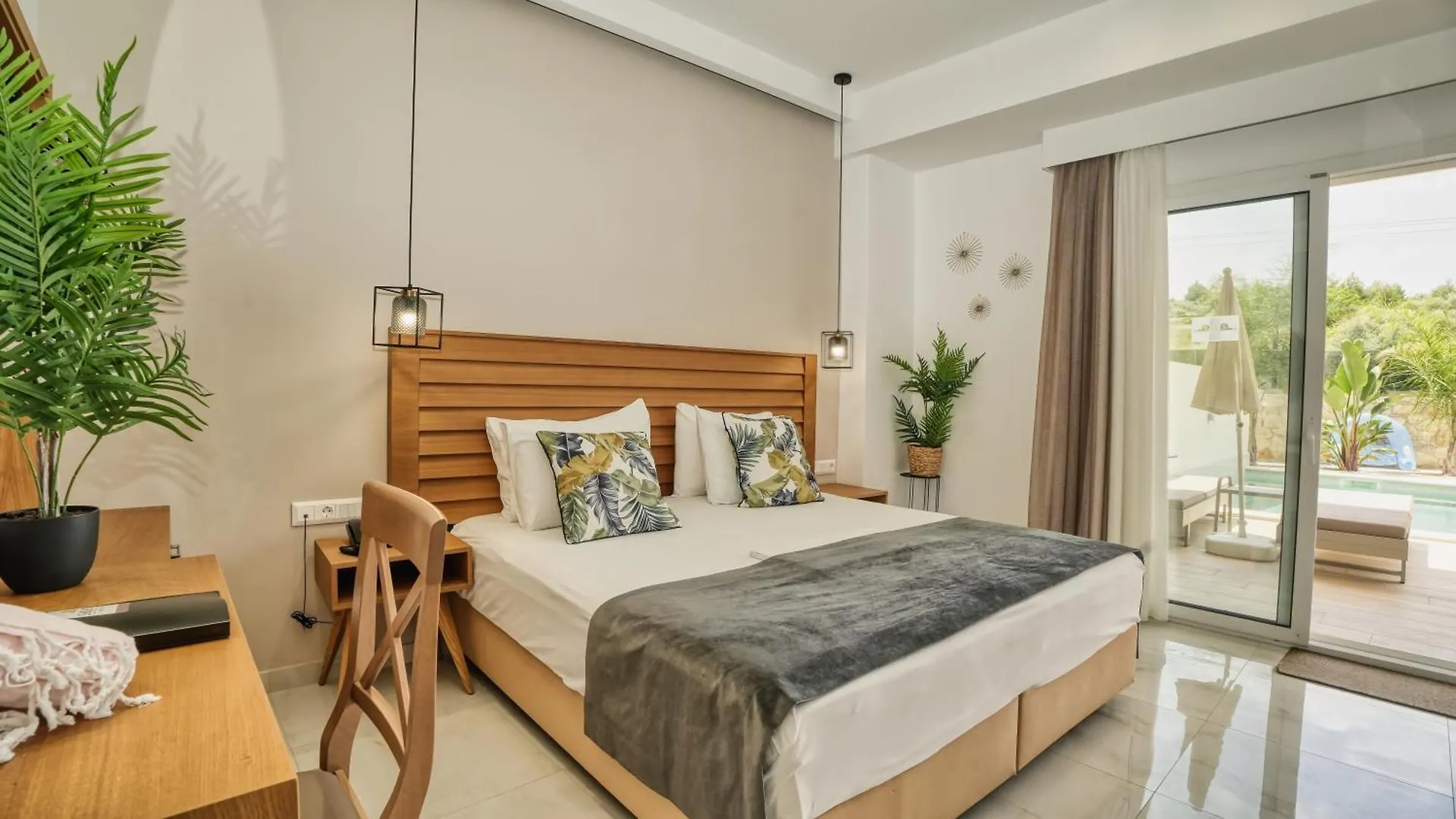 Sarantis Hotel Hanioti