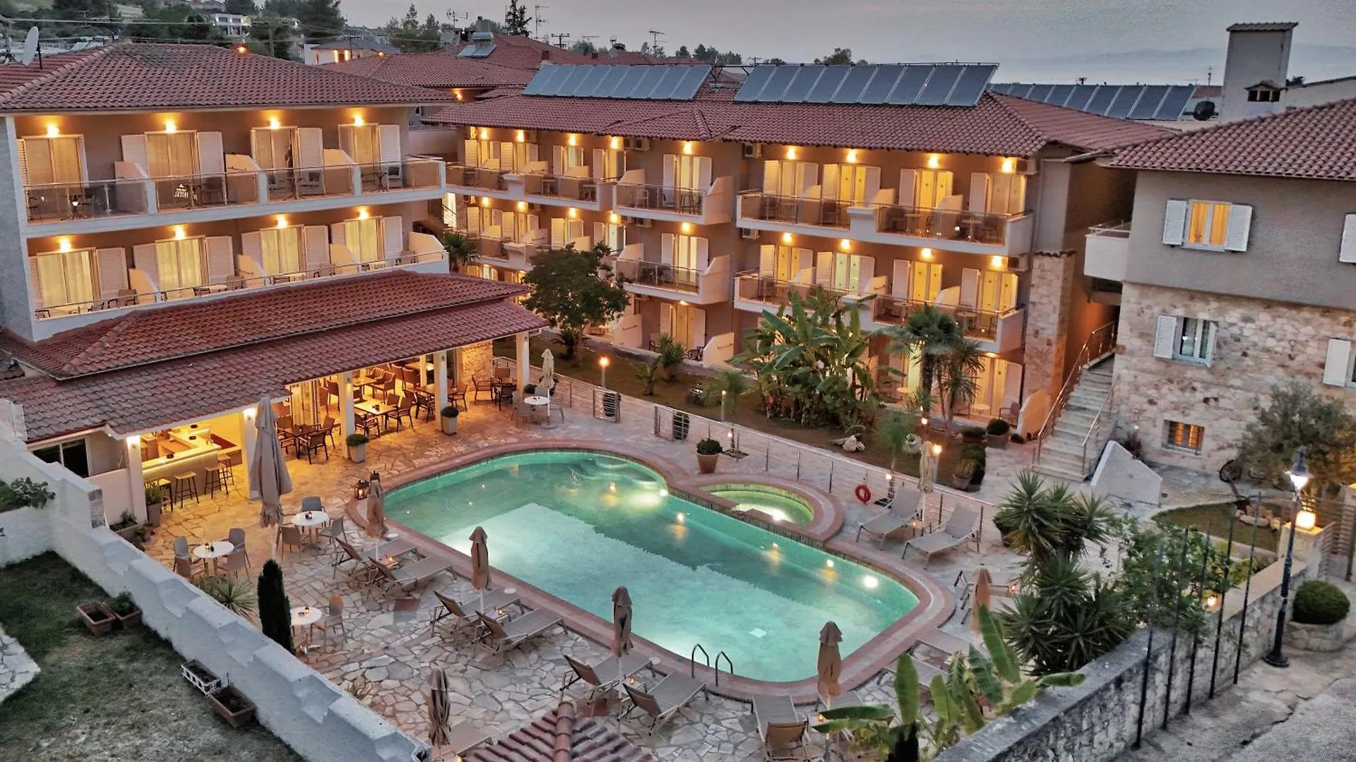Sarantis Hotel Chaniotis 3*,